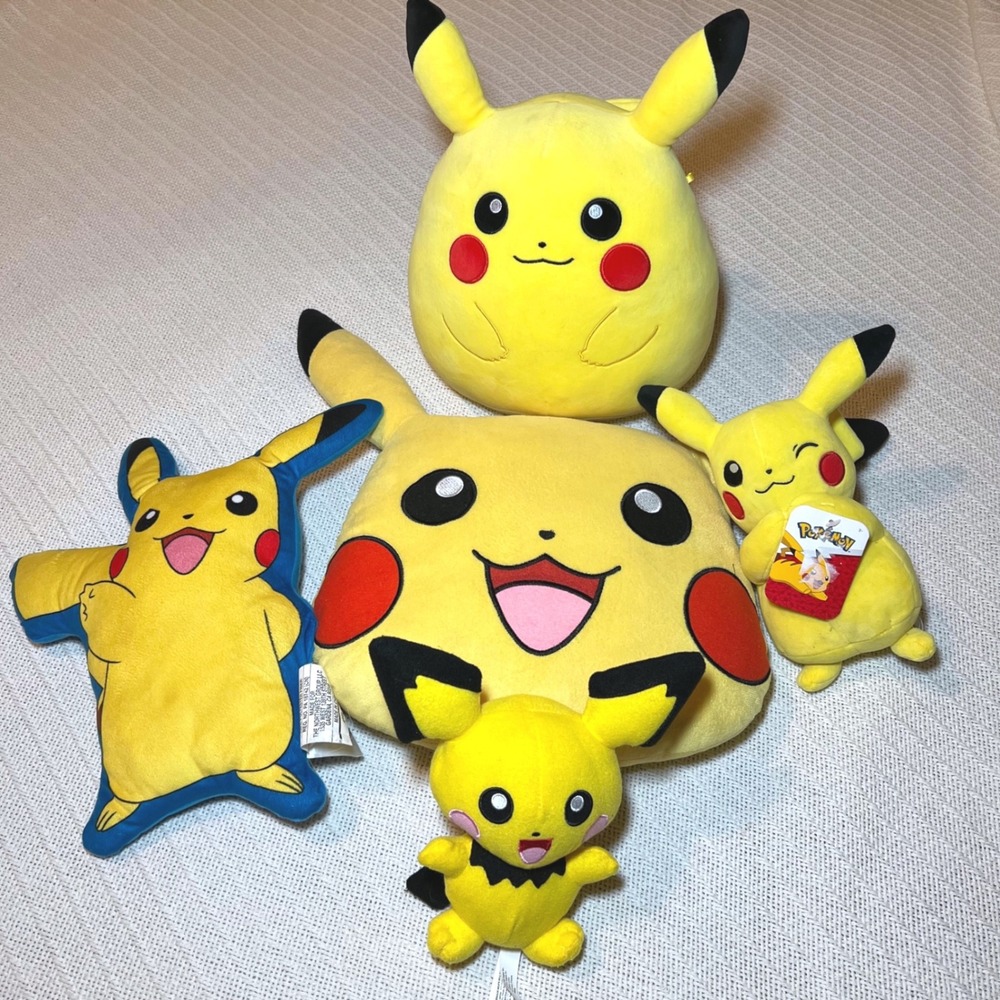 Pokemon Pikachu Pichu Plush Bundle 5pc Set Nintendo Official Toys Yellow Lot